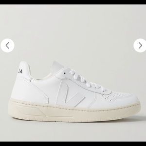 VEJA V10 EXTRA WHITE SNEAKERS